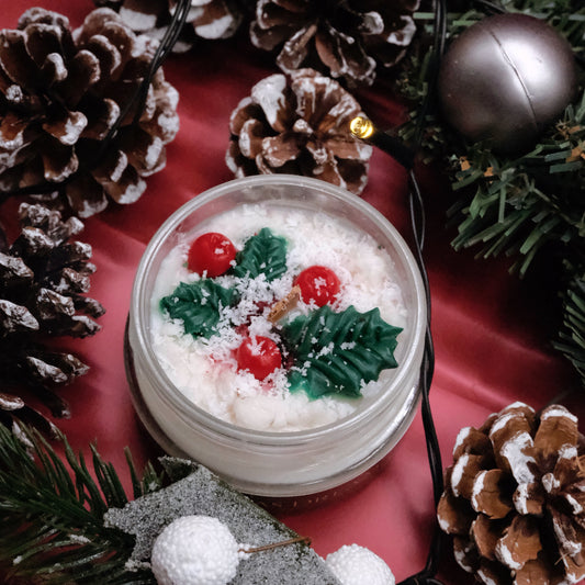 Lumânare parfumată din ceară de soia, turnată manual – „Christmas Dream” | Ediție de Crăciun, cu aromă de condimente de Crăciun