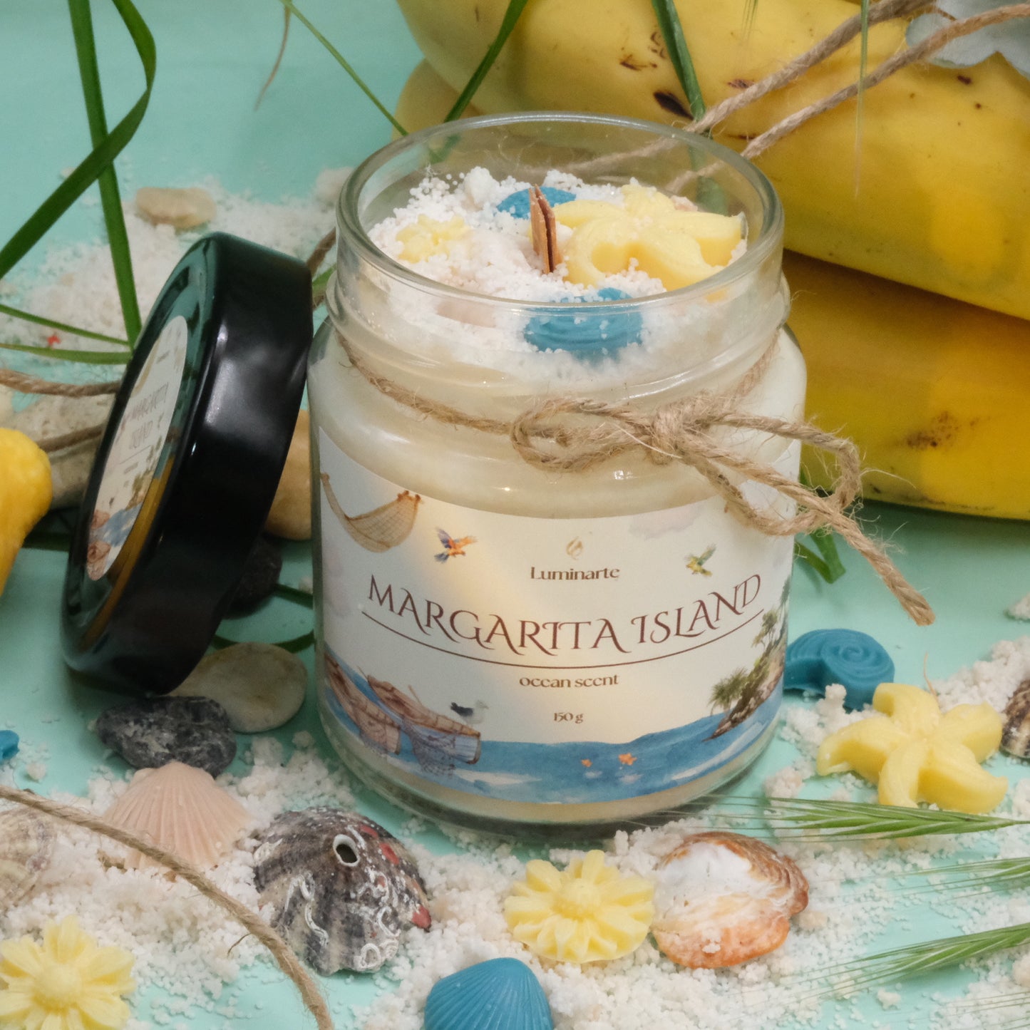 Lumânare parfumată din ceară de soia, turnată manual – „ Margarita Island ” | Ediția de vară, cu aromă oceanică