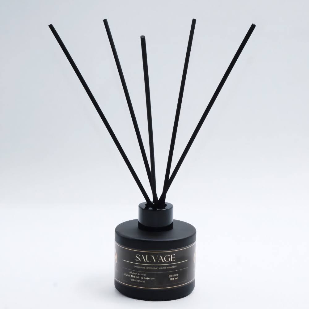 Difuzor - Parfum de cameră – „Sauvage” | Colecția Aphrodisia Candles, cu aromă de bergamotă, chihlimbar