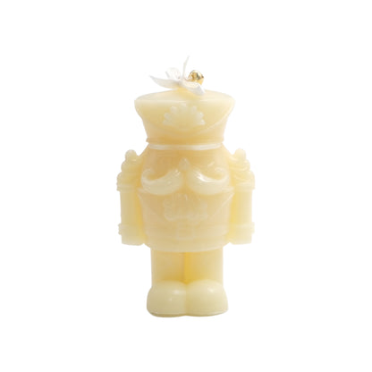 Lumânare turnată manual cu ceară de soia – Colecția de Crăciun: mașină cu brad, con brad, glob spiralat, Rudolf, brad spiralat și Spărgătorul de Nuci