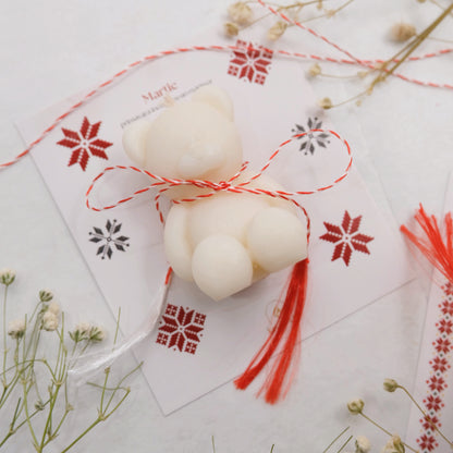 Mini Mărțișoare – Lumânare turnată manual cu ceară de soia parfumată | Ediția de 1 Martie, în formă de bubble sau ursuleți, cu aromă delicată de vanilie