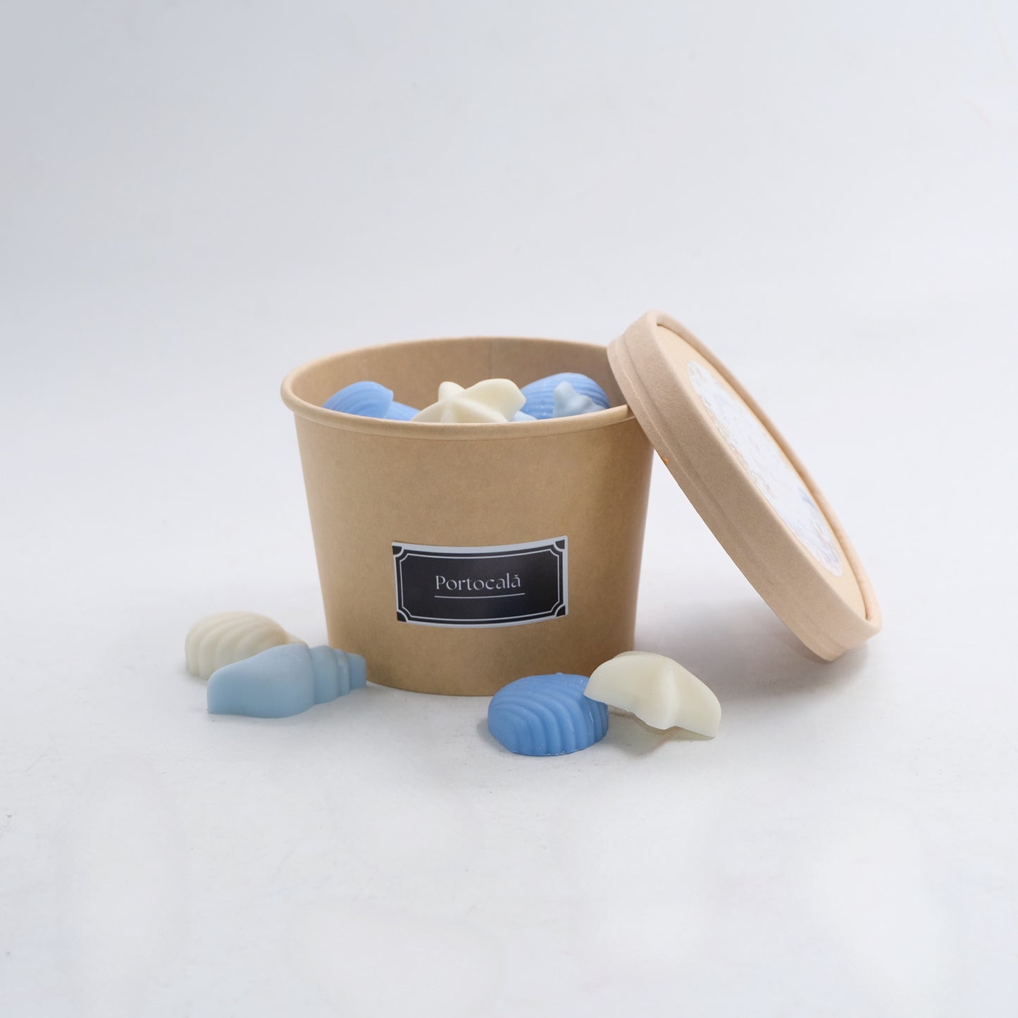 Ceară parfumată din soia, handmade, Wax Melts | Santorini Island – Ediția de Vară, cu aromă proaspătă și fructată de portocală, inspirată de frumusețea spectaculoasă a uneia dintre cele mai îndrăgite insule grecești