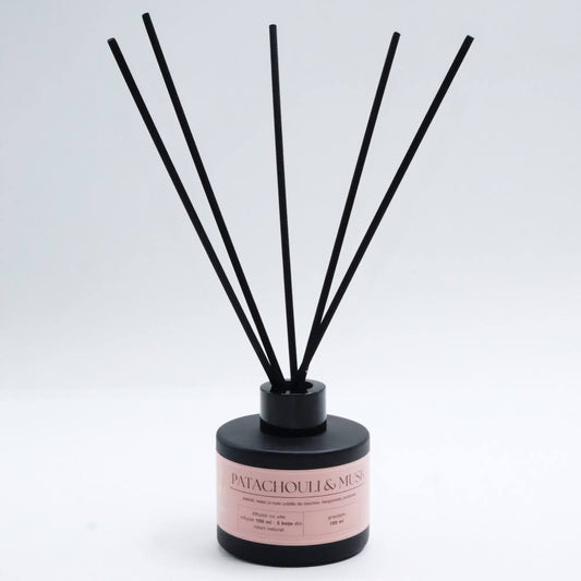 Difuzor - Parfum de cameră –  „Patchouli & Musk” | Colecția Aphrodisia Candles, cu aromă de paciuli, mosc, iasomie, bergamotă, portocale