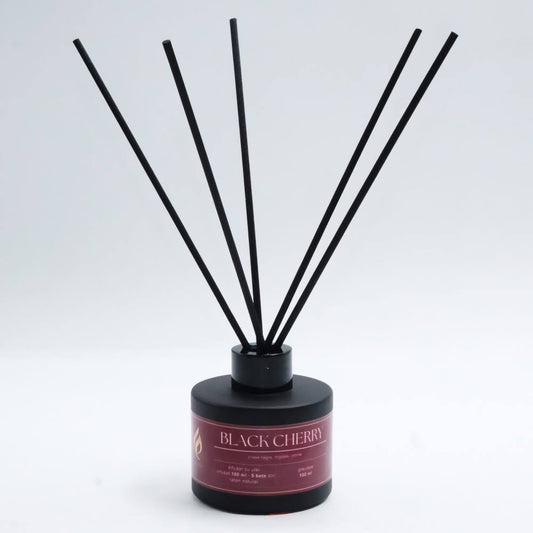Difuzor - Parfum de cameră – „Black Cherry” | Colecția Aphrodisia Candles, cu aromă de cireșe negre, migdale, vanilie