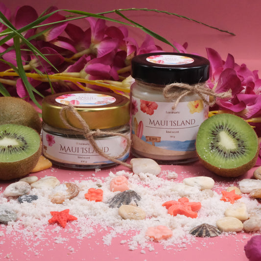 Lumânare parfumată din ceară de soia, turnată manual – „ Maui Island ” | Ediția de vară, cu aromă de kiwi