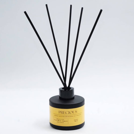 Difuzor - Parfum de cameră – „Precious” | Colecția Aphrodisia Candles, cu aromă de chihlimbar, mosc, iasomie, ozon, santal, paciuli