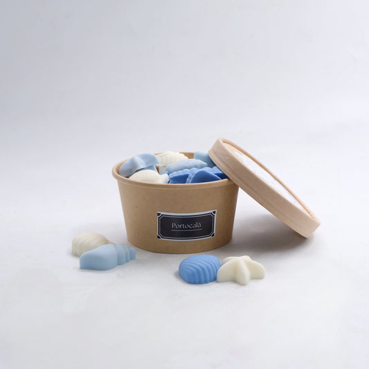 Ceară parfumată din soia, handmade, Wax Melts | Santorini Island – Ediția de Vară, cu aromă proaspătă și fructată de portocală, inspirată de frumusețea spectaculoasă a uneia dintre cele mai îndrăgite insule grecești