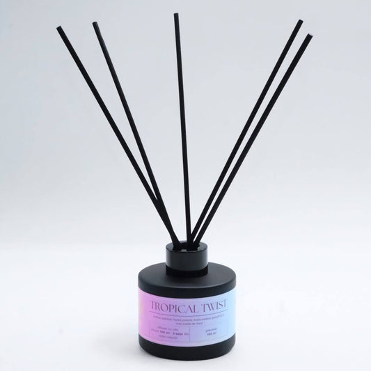 Difuzor - Parfum de cameră – „Tropical Twist” | Colecția Aphrodisia Candles, cu aromă de ananas, piersică, fructul pasiunii, fructe exotice, grapefruit